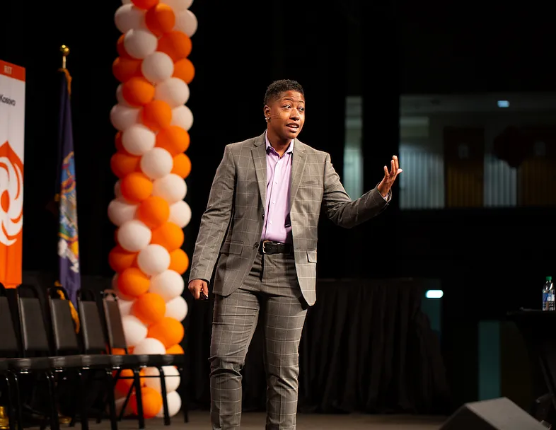 How pride and progress pave the path for this LGBTQ socialpreneur — digitalundivided